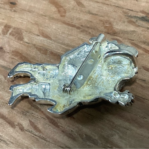 ⚫️ Vintage Santa Brooch / Charm in Silvertone by MJ Designs - Just Add A Chain - Picture 6 of 10